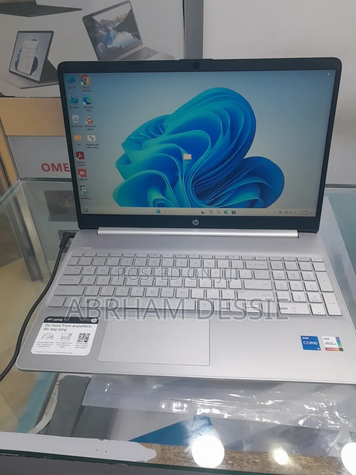 New Laptop HP Stream Notebook 8GB Intel Core I5 SSD 1T