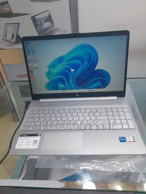 New Laptop HP Stream Notebook 8GB Intel Core I5 SSD 1T
