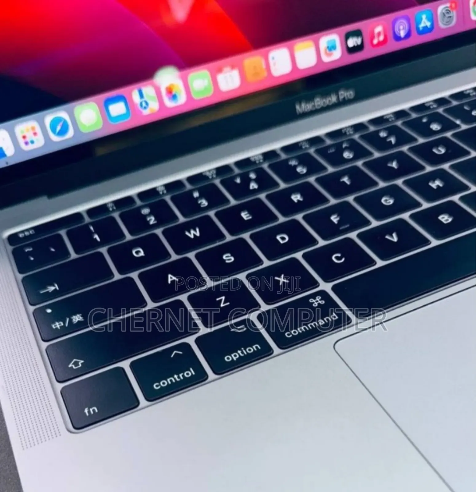 New Laptop Apple MacBook Pro 2017 8GB SSD 512GB