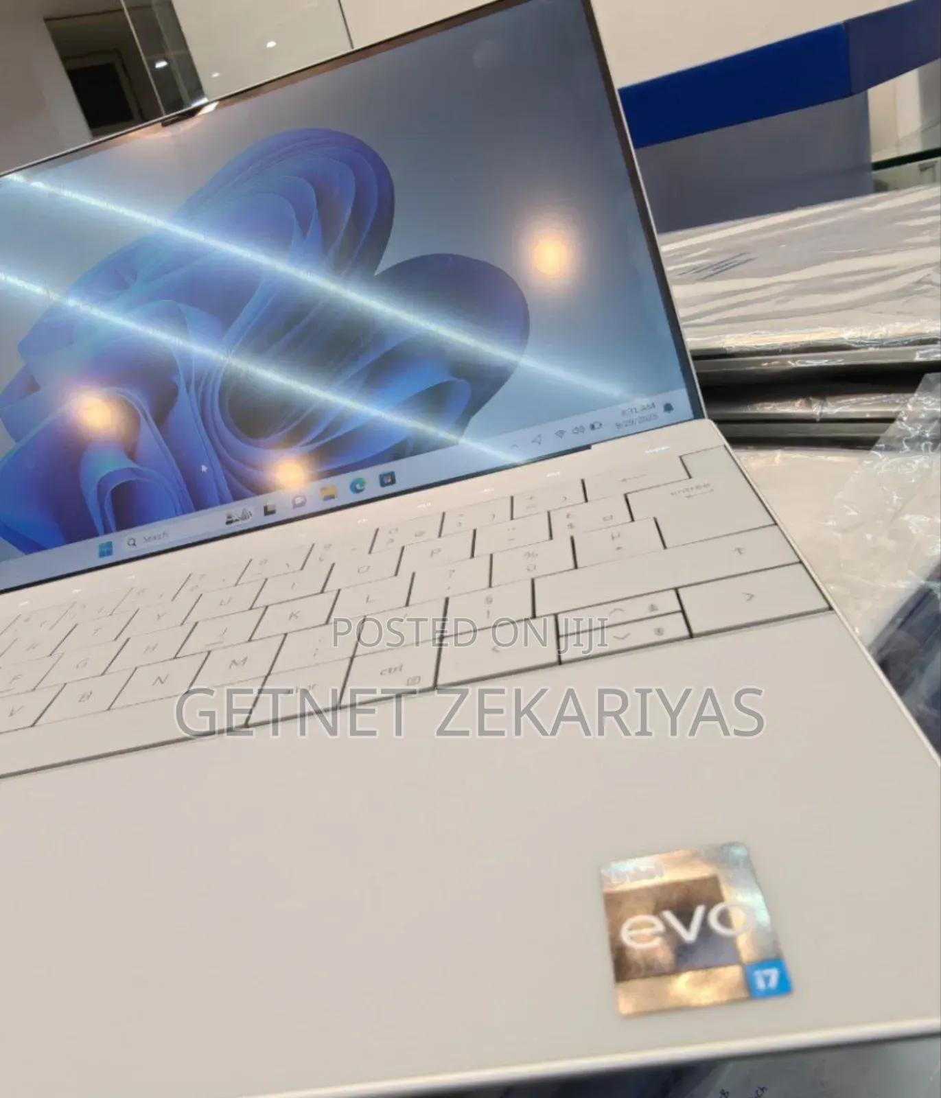 New Laptop Dell XPS 13 32GB Intel Core I7 SSD 1T