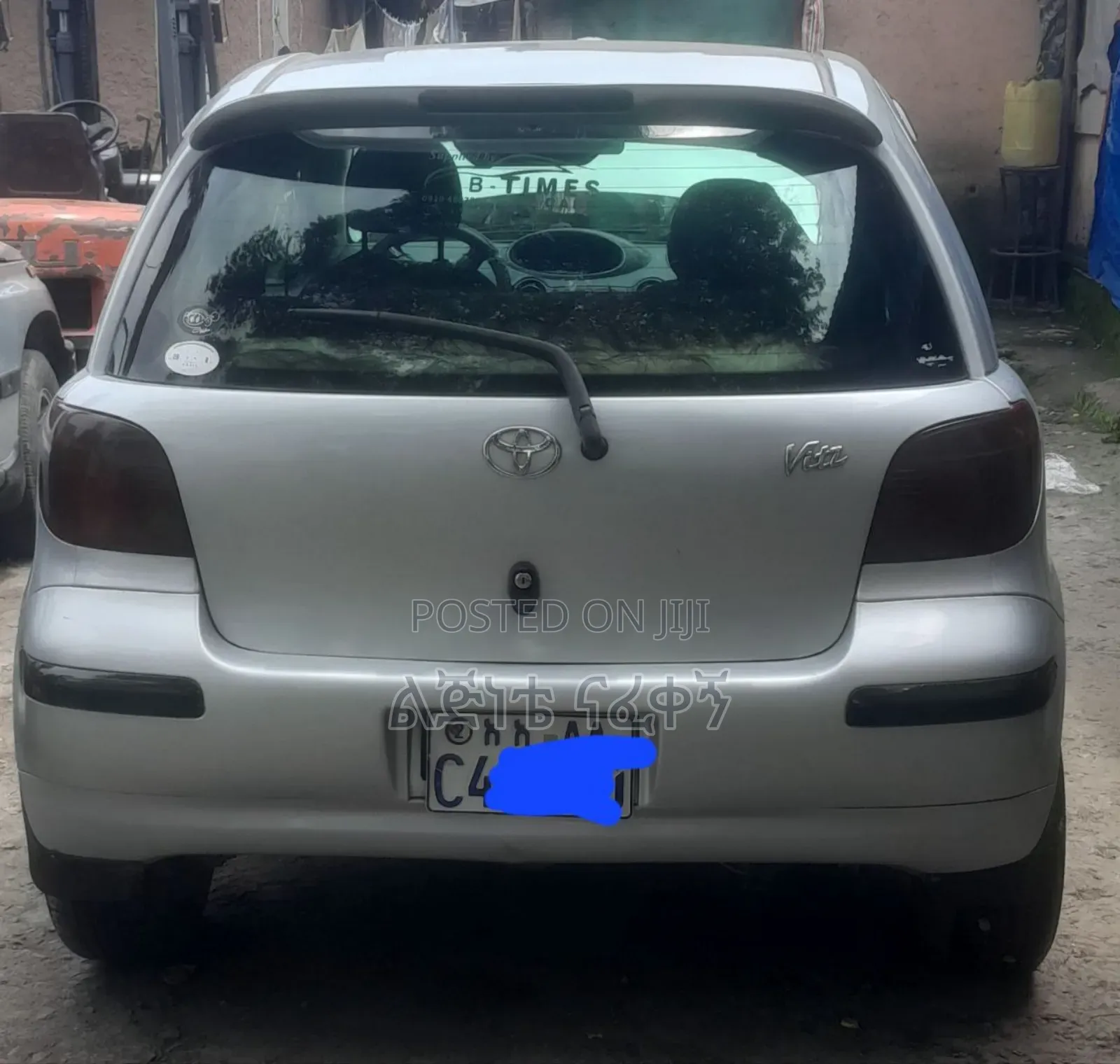 Toyota Vitz 2002 Silver