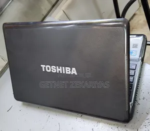 New Laptop Toshiba Satellite L730 4GB Intel Core I3 HDD 500GB