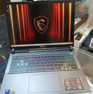 New Laptop MSI Vector 16 HX AI A2XWIG 16GB Intel Core Ultra 7 SSD 1T