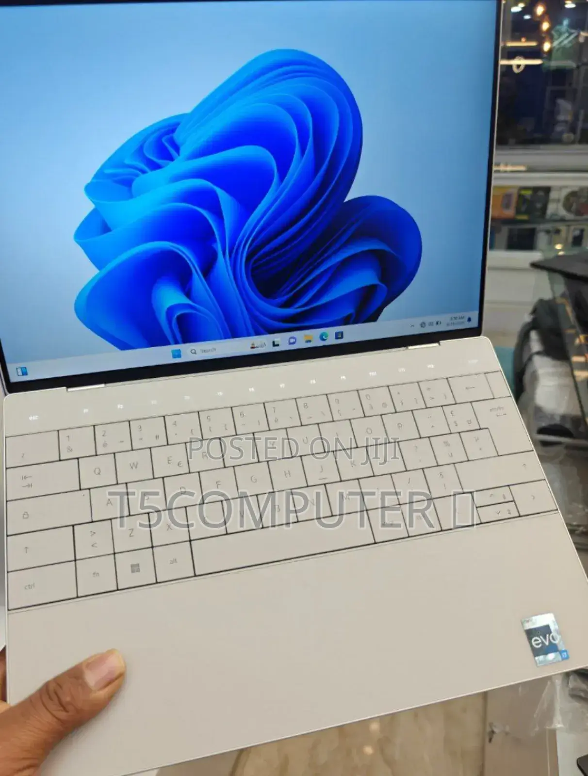 New Laptop Dell XPS 15 32GB Intel Core I7 SSD 1T