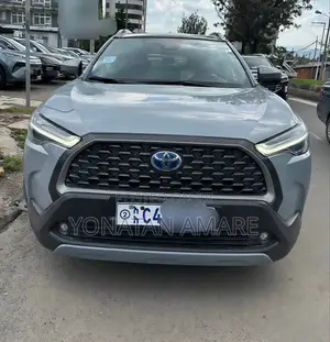 Photo - Toyota Corolla Cross 2024 Gray