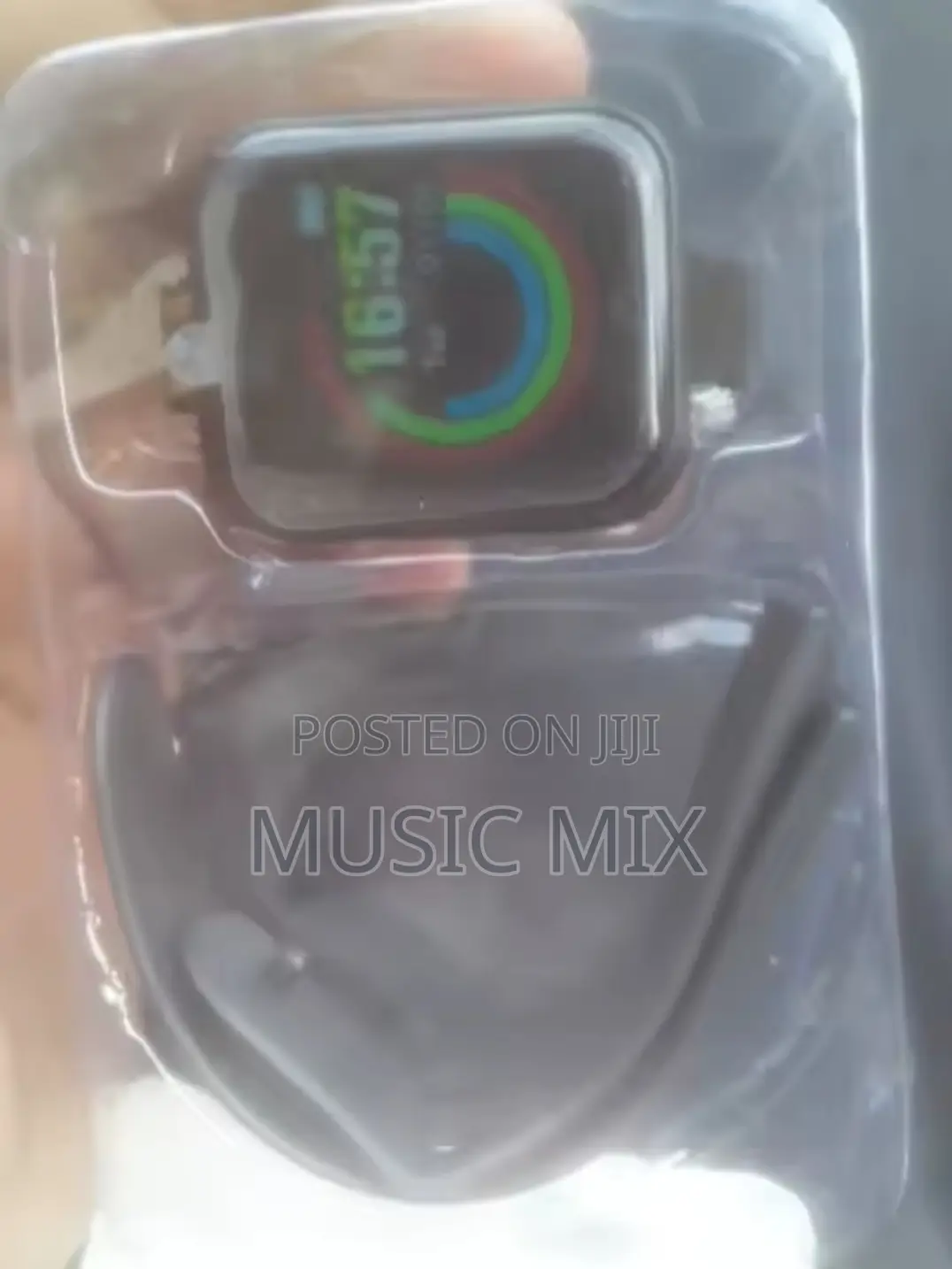 D20 Smart Watch for Men and Women