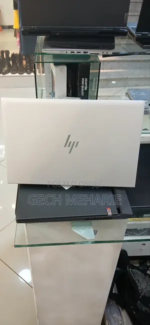 New Laptop HP EliteBook 830 G8 16GB Intel Core I7 SSD 512GB