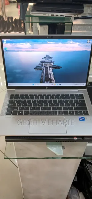 New Laptop HP EliteBook 830 G8 16GB Intel Core I7 SSD 512GB