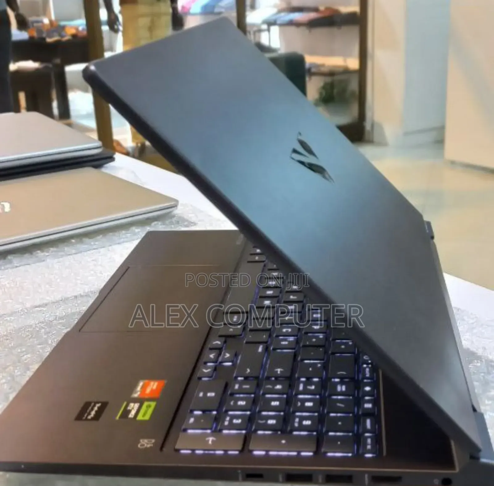 New Laptop HP Victus 16 16GB AMD Ryzen 7 SSD 1T