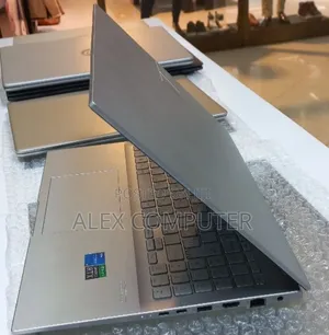 New Laptop Asus VivoBook 15 X505BA 16GB Intel Core I5 SSD 512GB