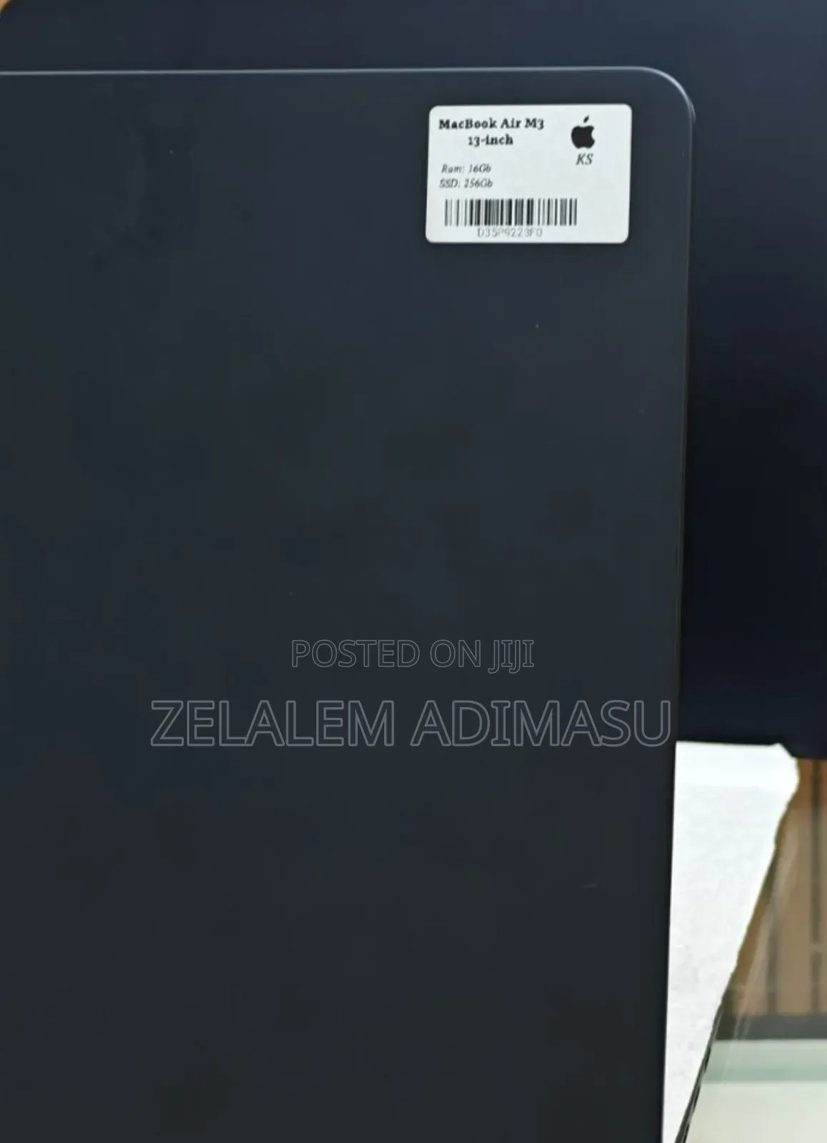 New Laptop Apple MacBook Air 2024 M3 13-Inch 16GB Apple M3 SSD 256GB