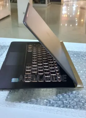 New Laptop HP Stream Notebook 8GB Intel Core I7 SSD 256GB