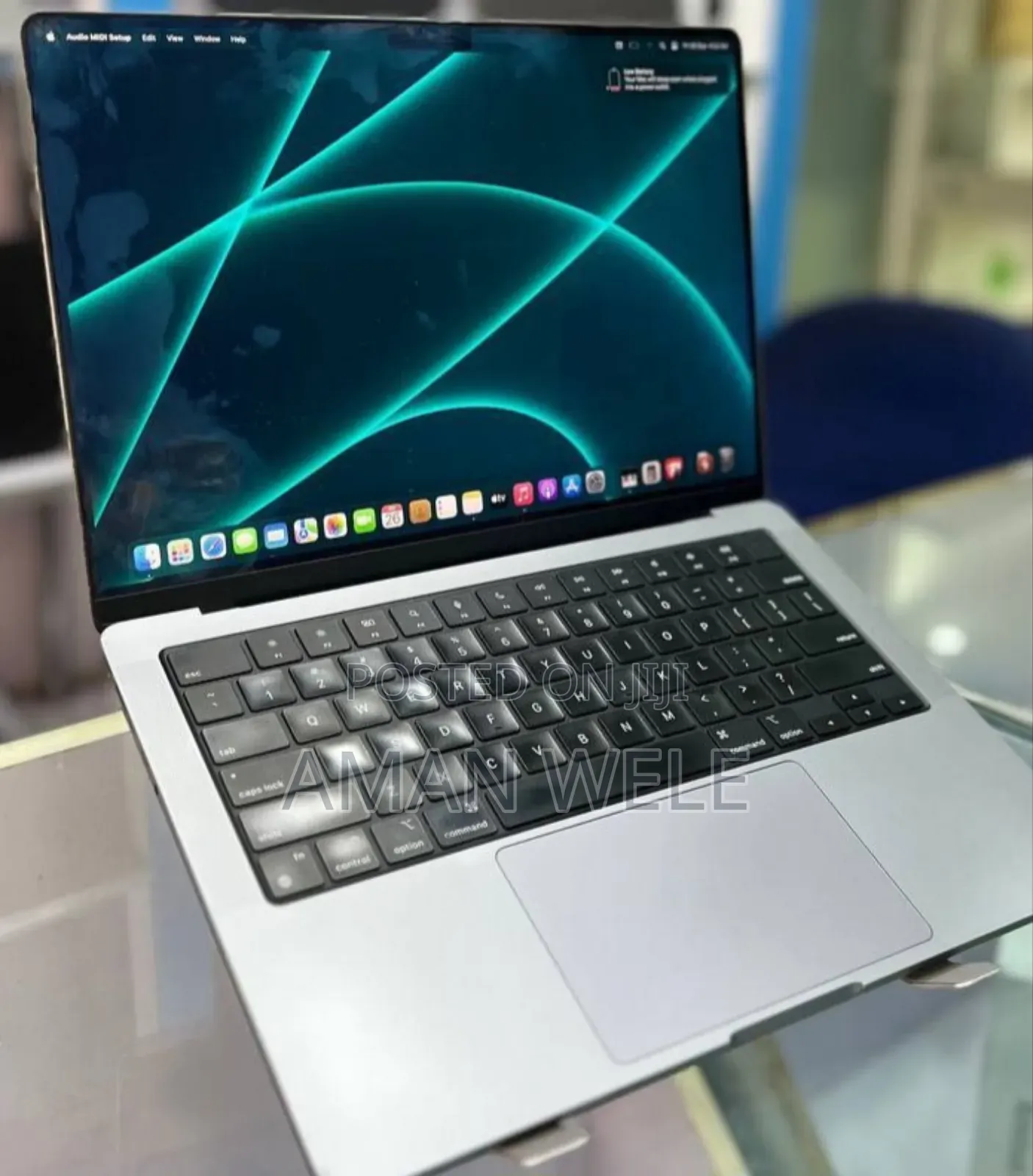 New Laptop Apple MacBook Pro M1 32GB Apple M1 Pro SSD 1T