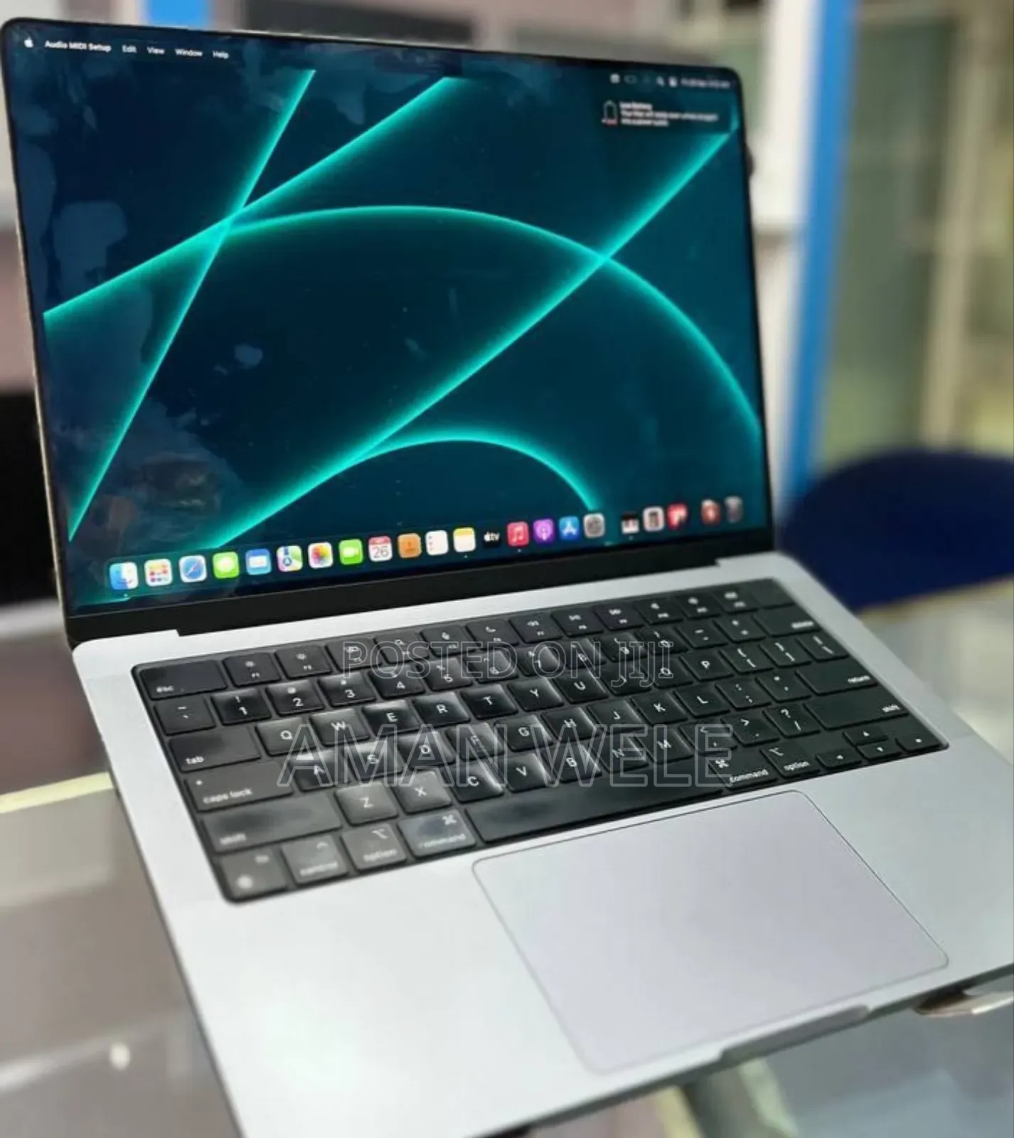 New Laptop Apple MacBook Pro M1 32GB Apple M1 Pro SSD 1T