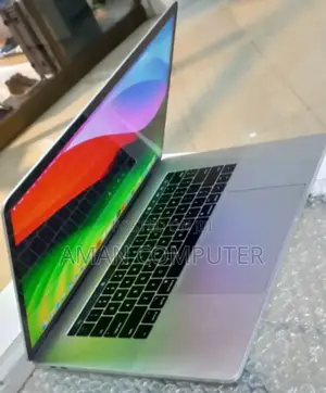 New Laptop Apple MacBook Pro 2017 16GB Intel Core I7 SSD 256GB