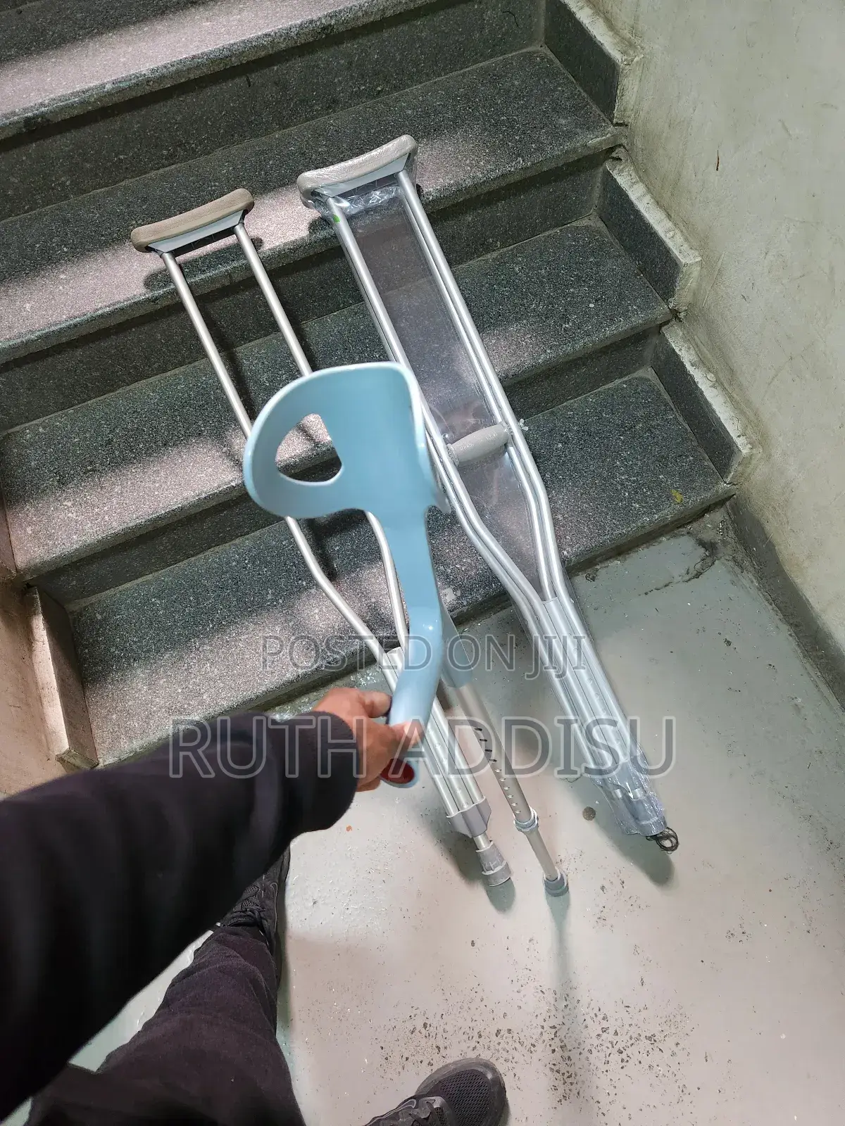 Brand New Stainless Axillary Bilateral Crutches輕鬆medical Crutches New