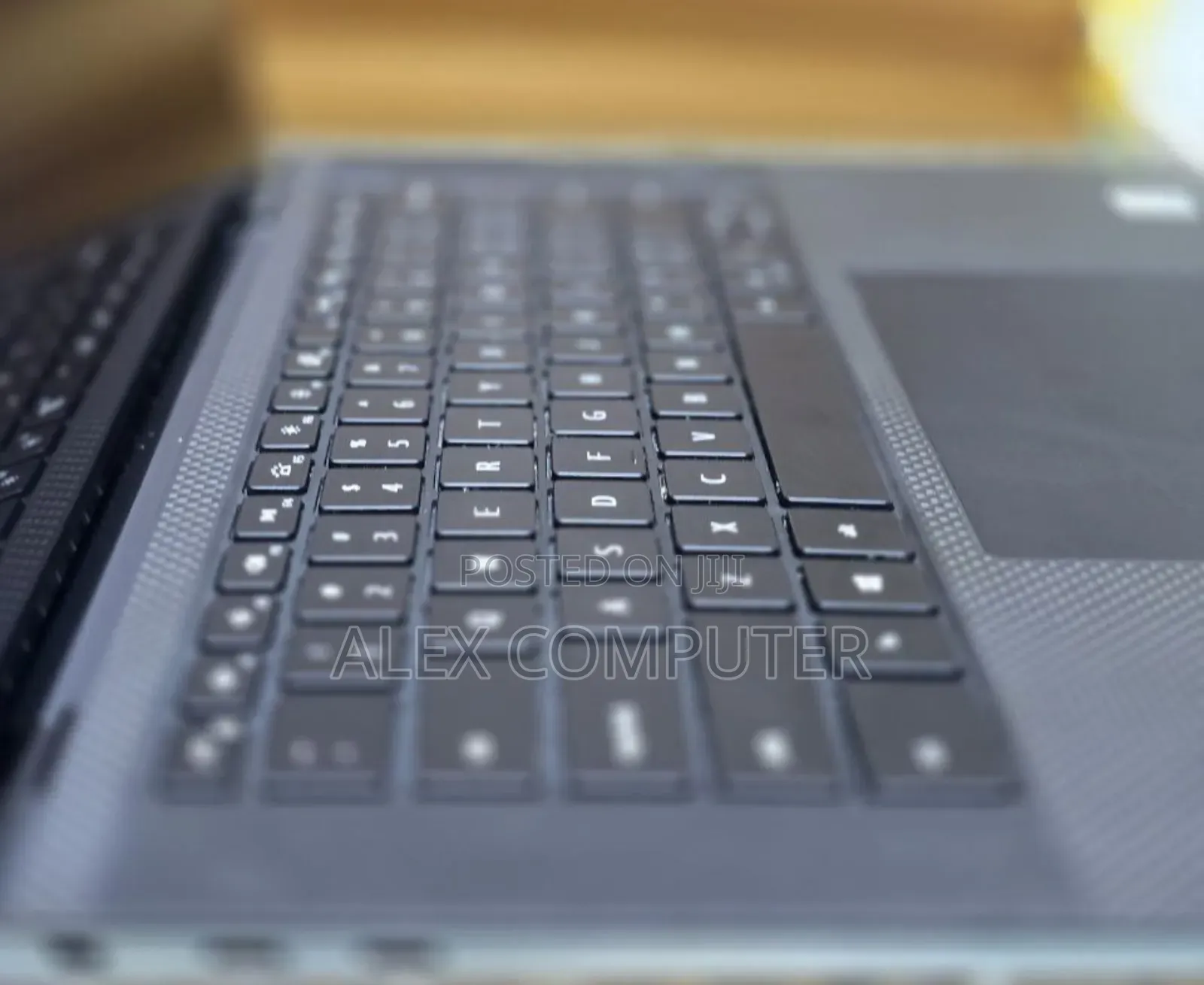 New Laptop Dell XPS 15 16GB Intel Core I7 SSD 512GB