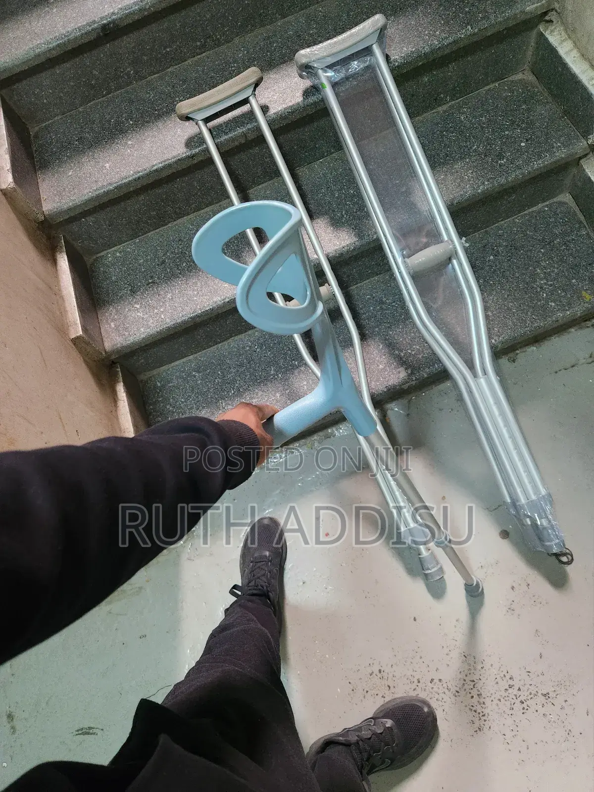 Elbow and Axillary Bilateral Crutches審判stainless Crutches直到crutches