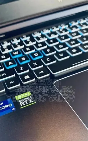 New Laptop Acer Predator Helios 18 PH18-71 16GB Intel Core i9 SSD 1T