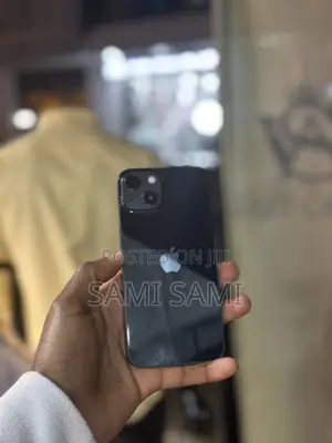 Photo - Apple iPhone 13 128 GB Blue