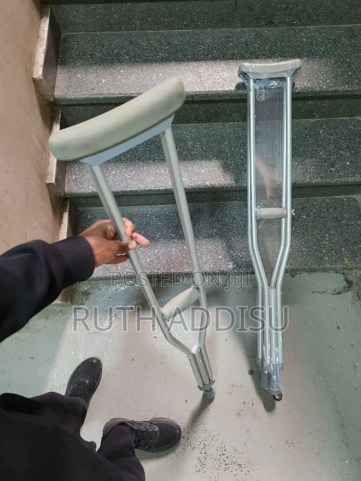 Axillary Bilateral Crutches鳵我medical Crutches Almunium Crutches New