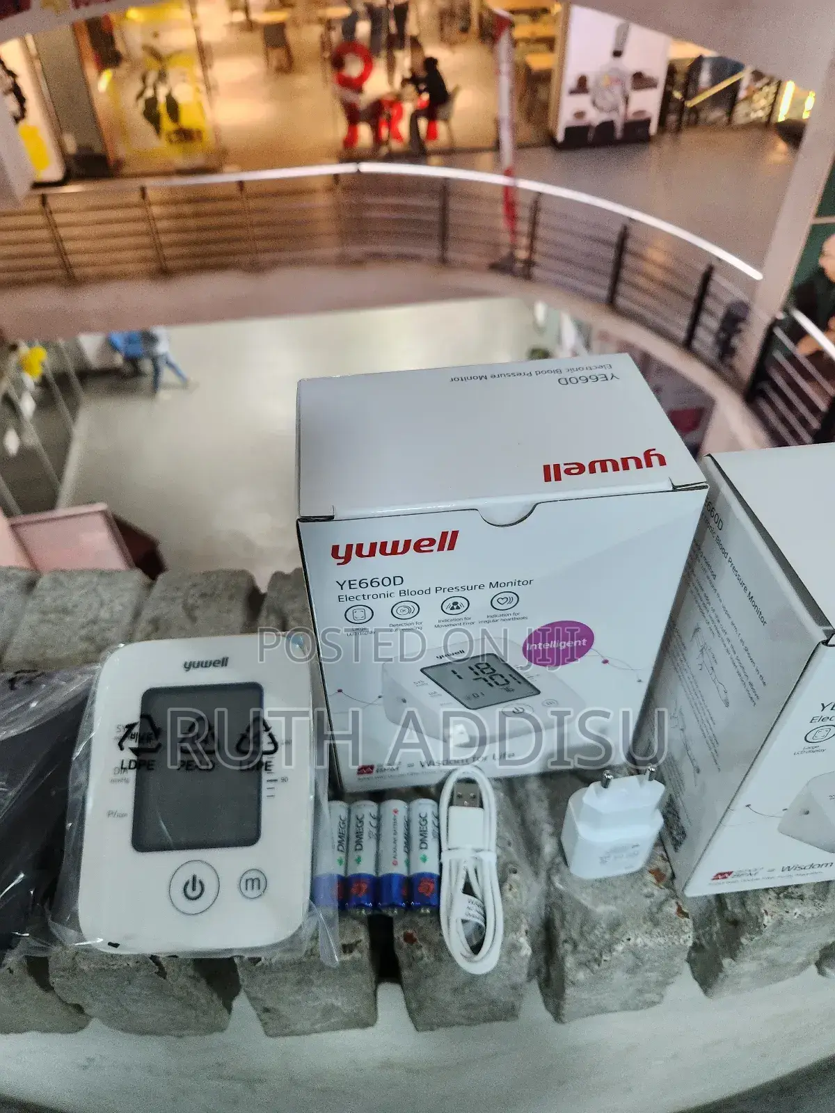 Yuwell Blood Pressure Monitor轟出digital Medic Blood Pressure Monitor