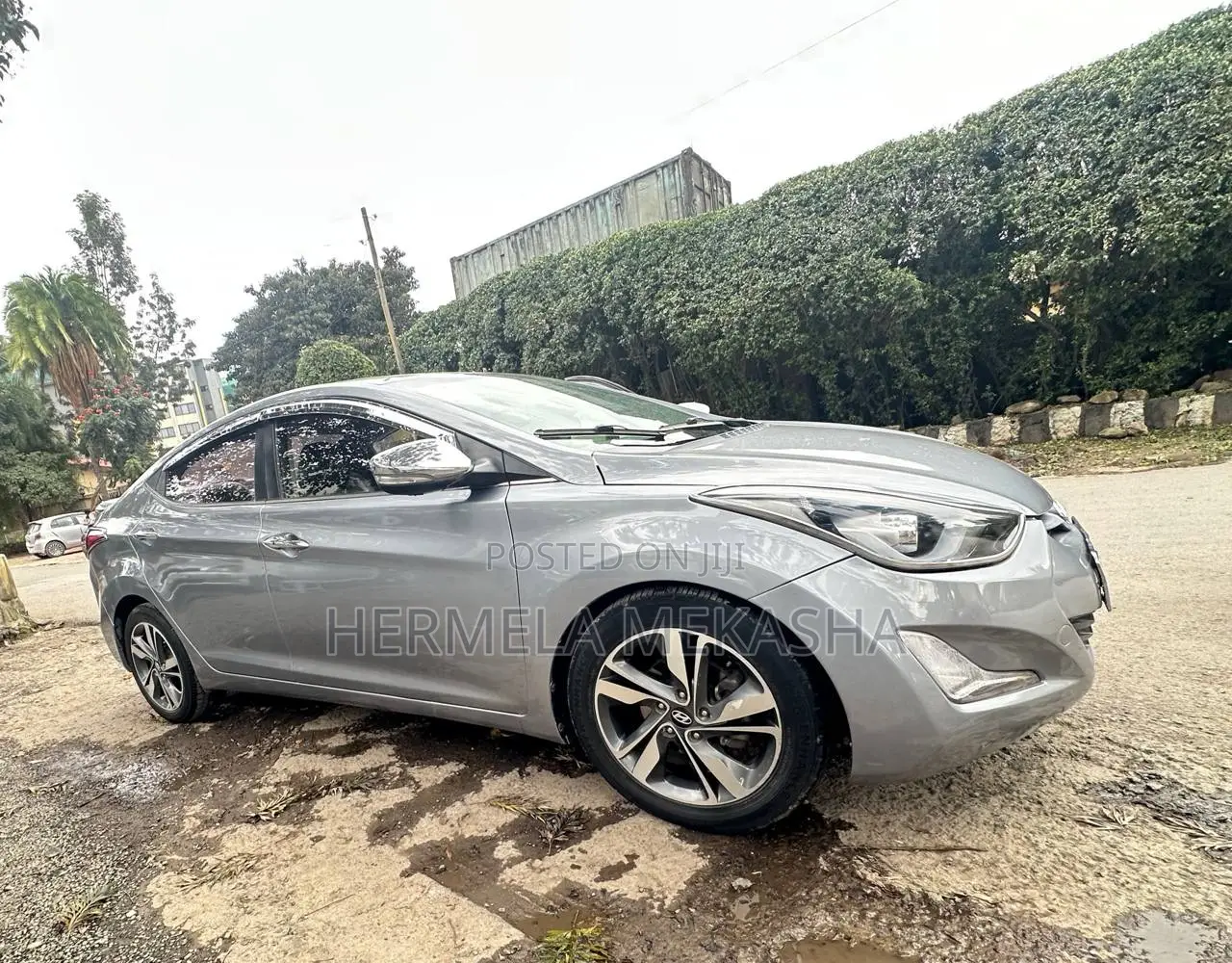 Hyundai Avante 2014 Silver
