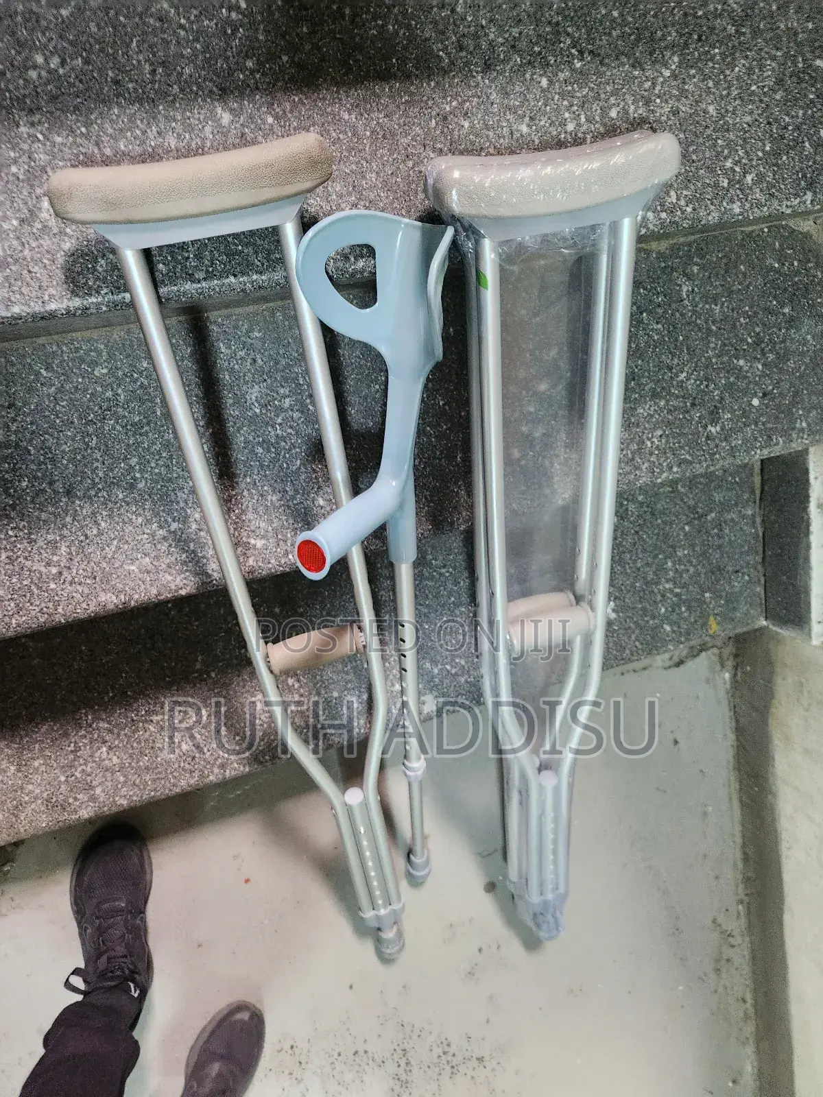 Elbow Crutches欸了full Arm Surrender Axillary Bilateral Crutches New