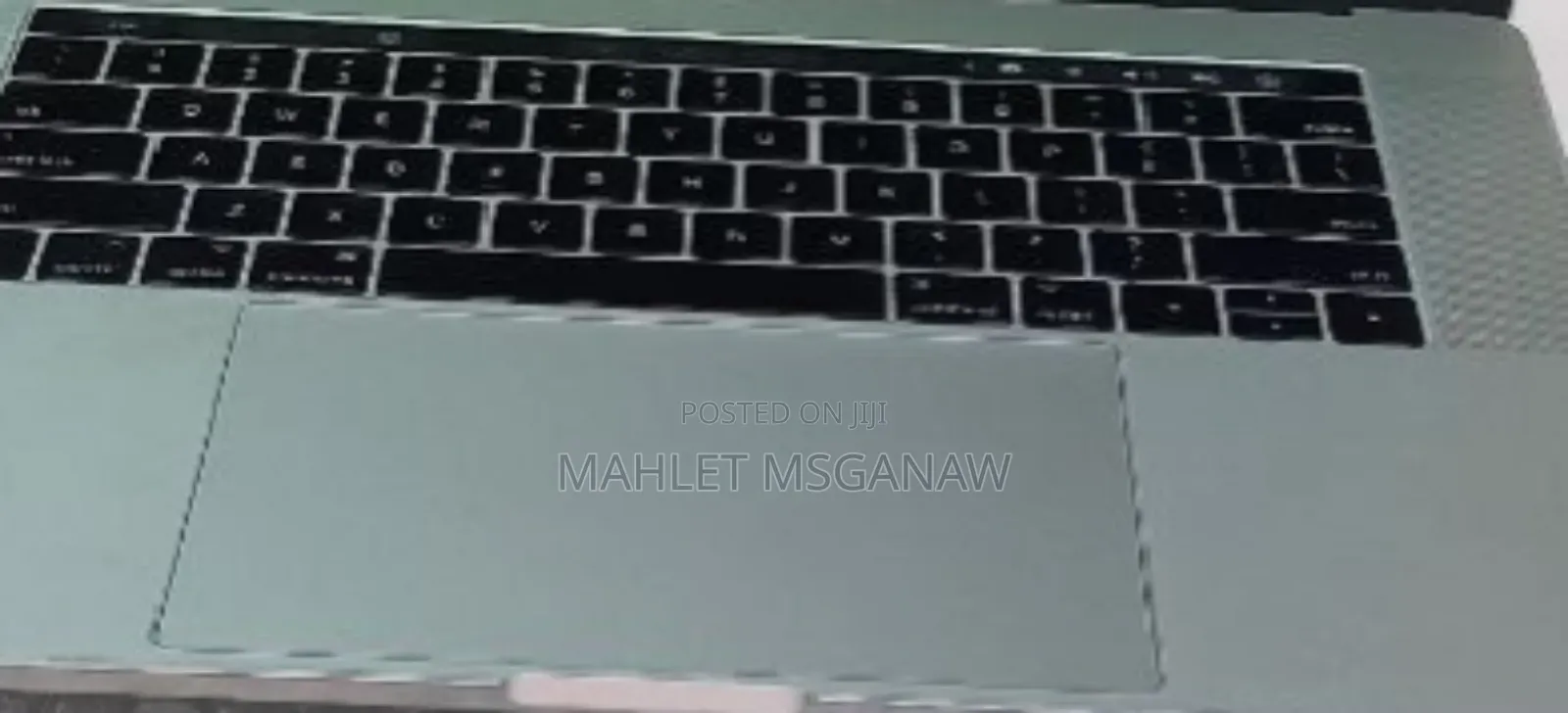 New Laptop Apple MacBook Pro 2017 16GB Intel Core I7 SSD 256GB