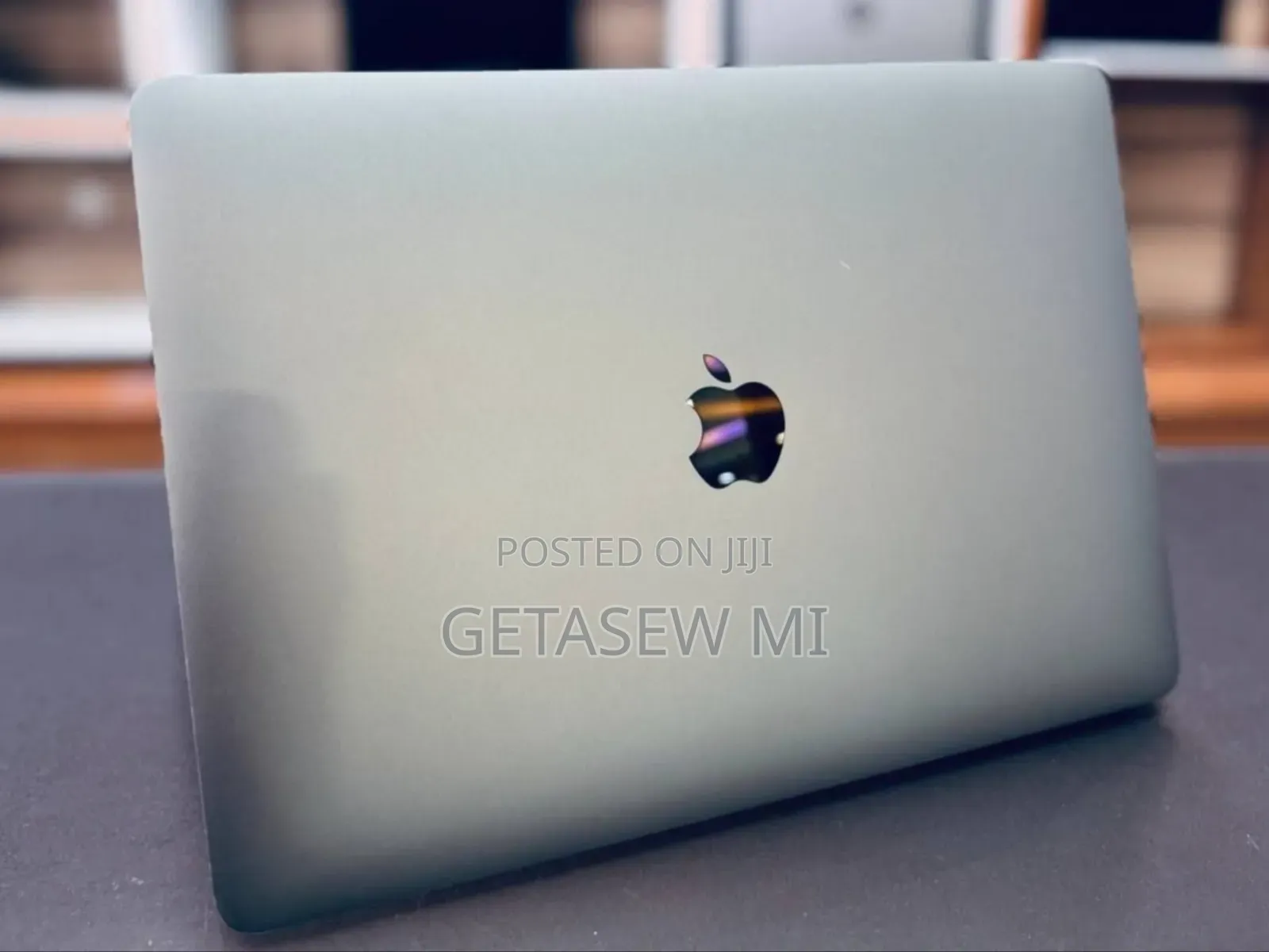 New Laptop Apple MacBook Pro 2017 8GB Intel Core I7 SSD 512GB