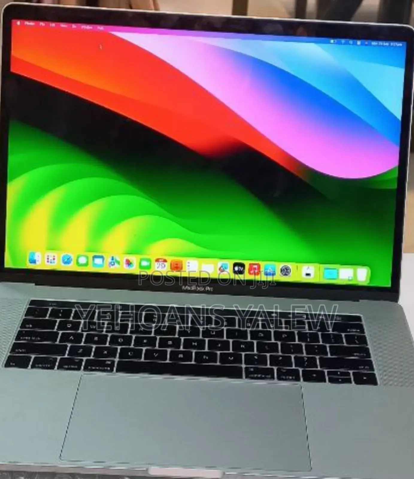 New Laptop Apple MacBook Pro 2017 16GB Intel Core I7 SSD 256GB