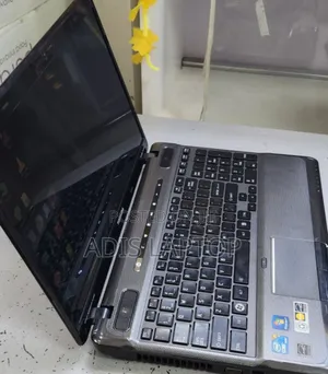 Photo - Laptop Toshiba Satellite C850 4GB Intel Core I3 HDD 500GB