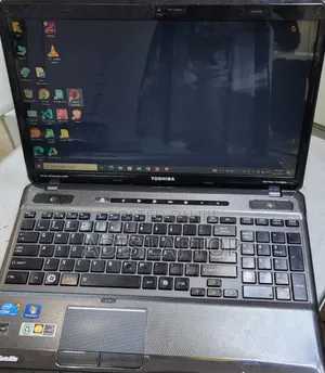 Laptop Toshiba Satellite C850 4GB Intel Core I3 HDD 500GB