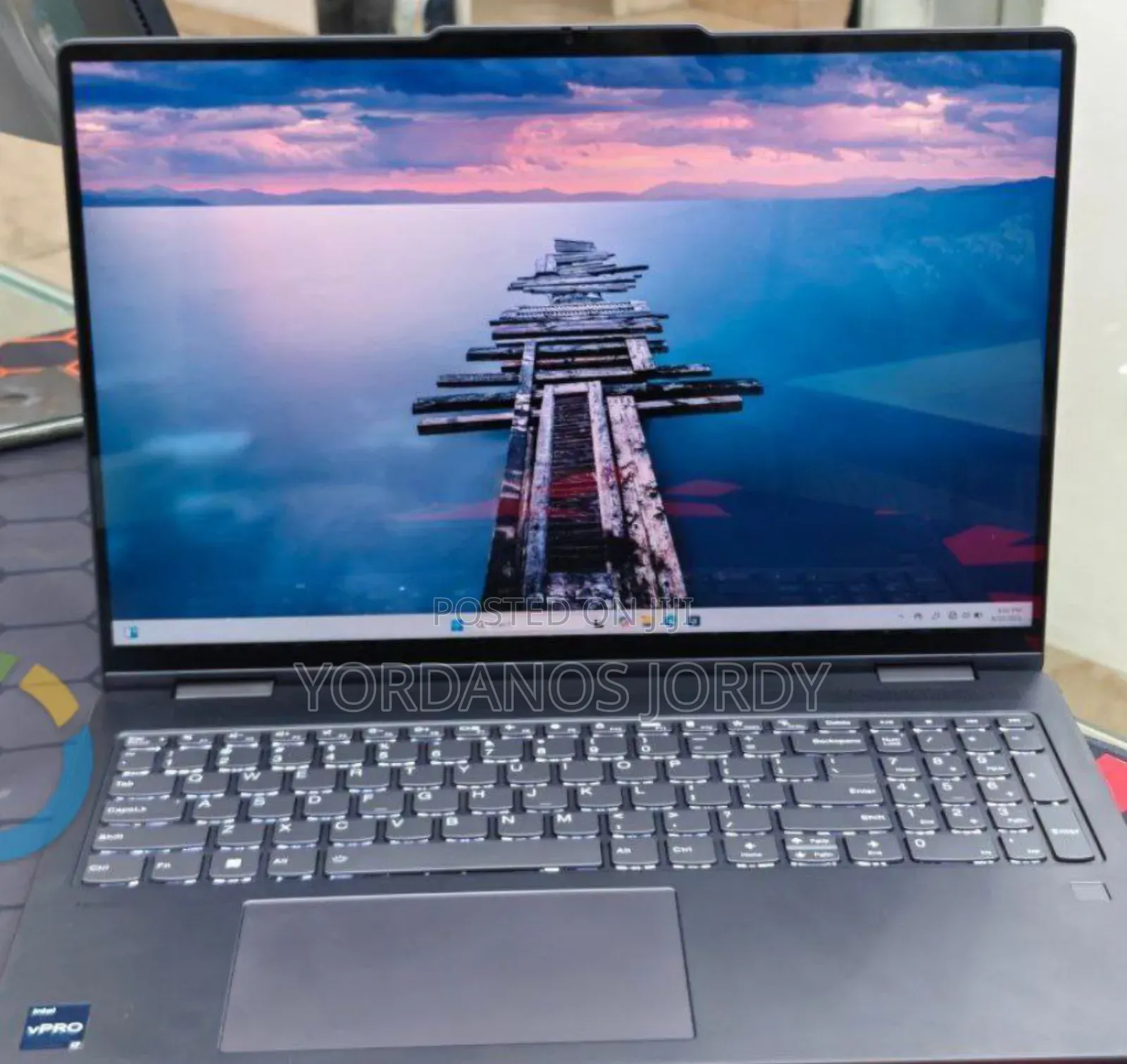 New Laptop Lenovo Yoga 7i 16GB Intel Core i7 SSD 1T