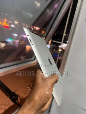 Photo - New Apple iPad 4 Wi-Fi 16 GB Silver