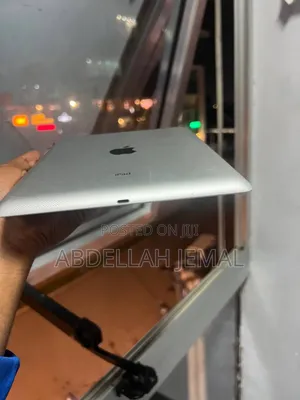 New Apple iPad 4 Wi-Fi 16 GB Silver