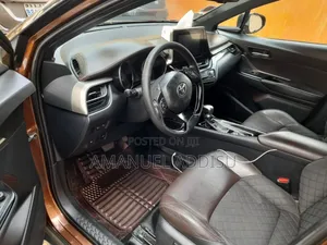 Toyota C-HR 2017 Brown