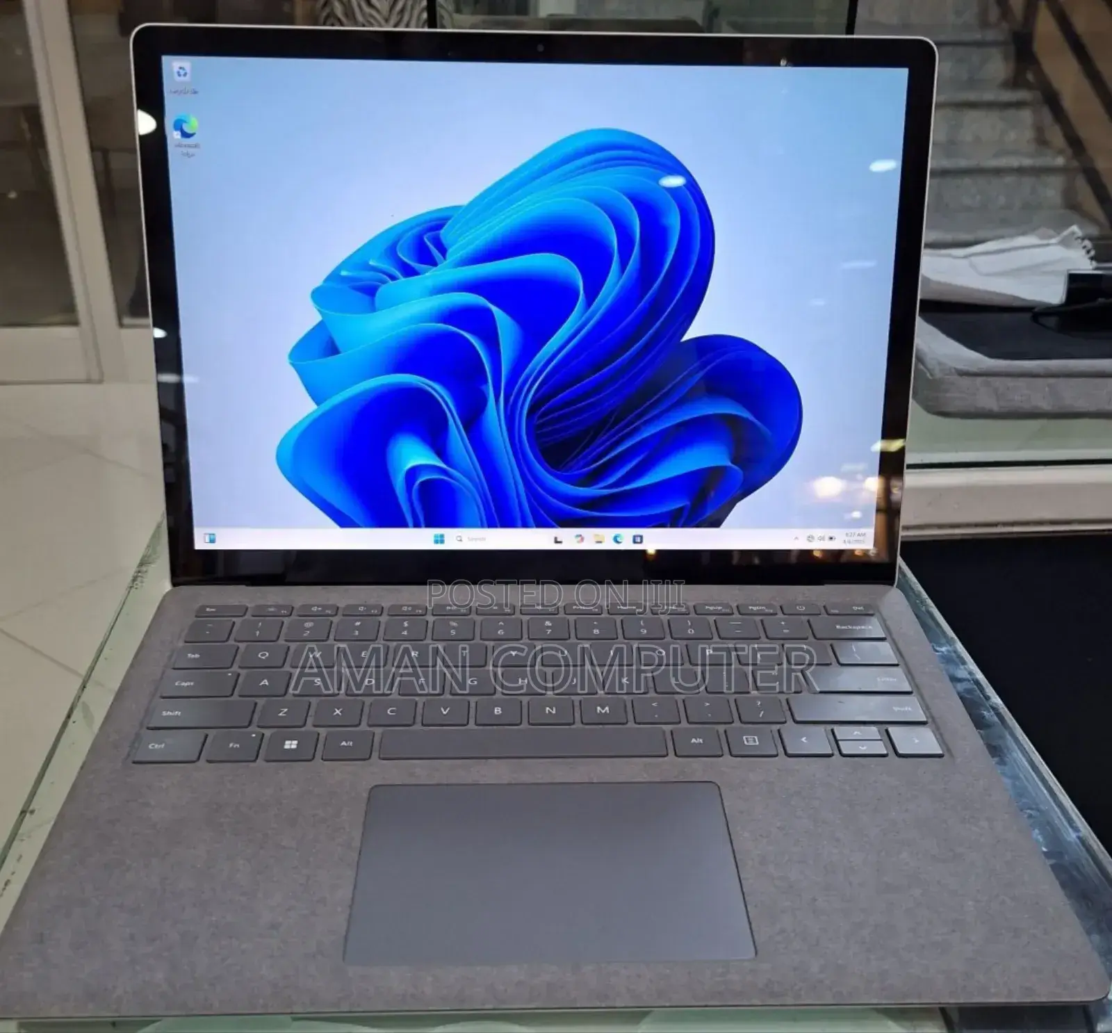 New Laptop Microsoft Surface 16GB Intel Core I7 SSD 512GB