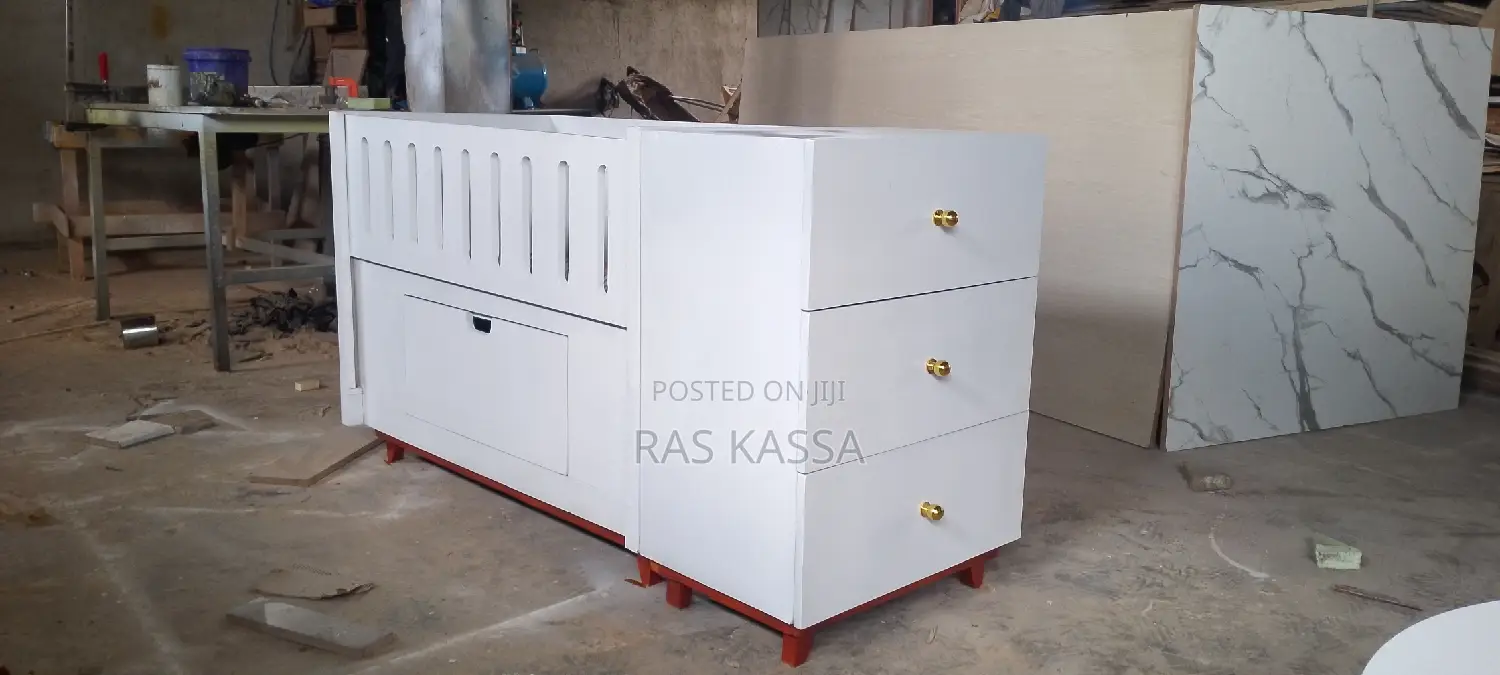 የህፃን ልጅ አልጋ 1