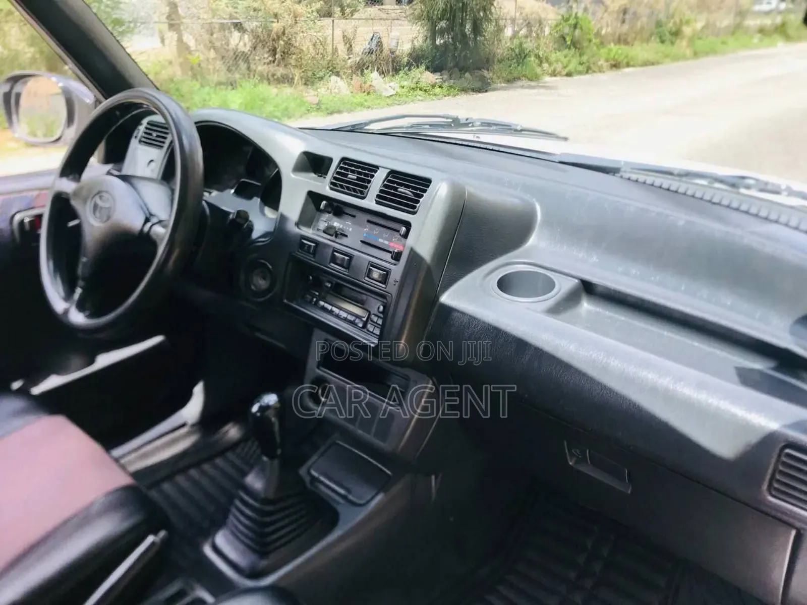 Toyota RAV4 1999 White