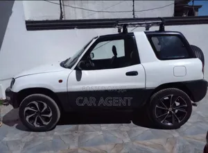 Toyota RAV4 1999 White