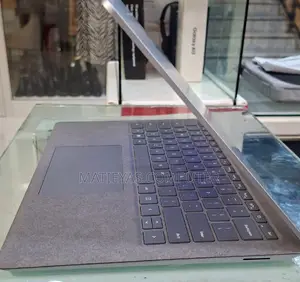 New Laptop Microsoft Surface Laptop 4 16GB Intel Core I7 SSD 512GB