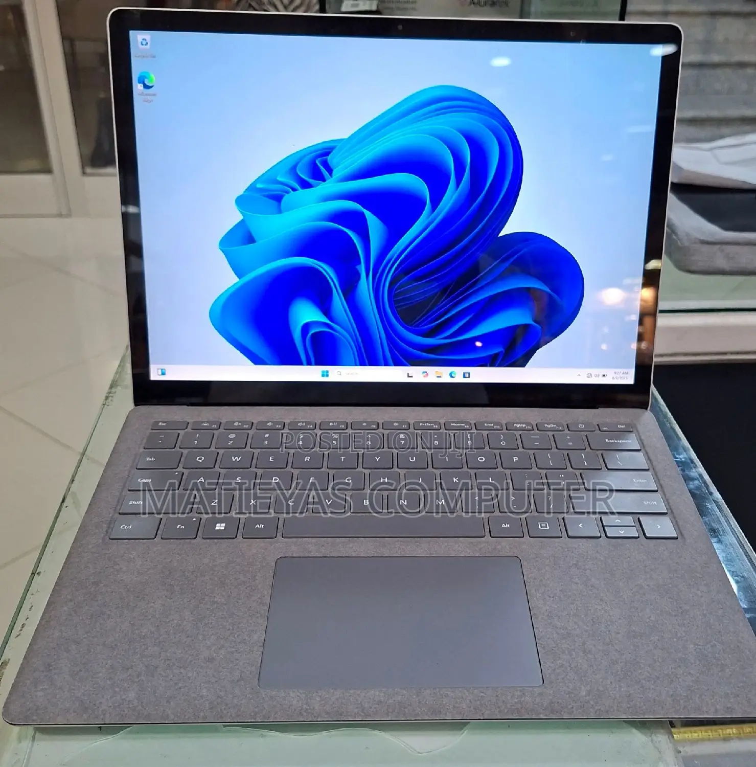 New Laptop Microsoft Surface Laptop 4 16GB Intel Core I7 SSD 512GB