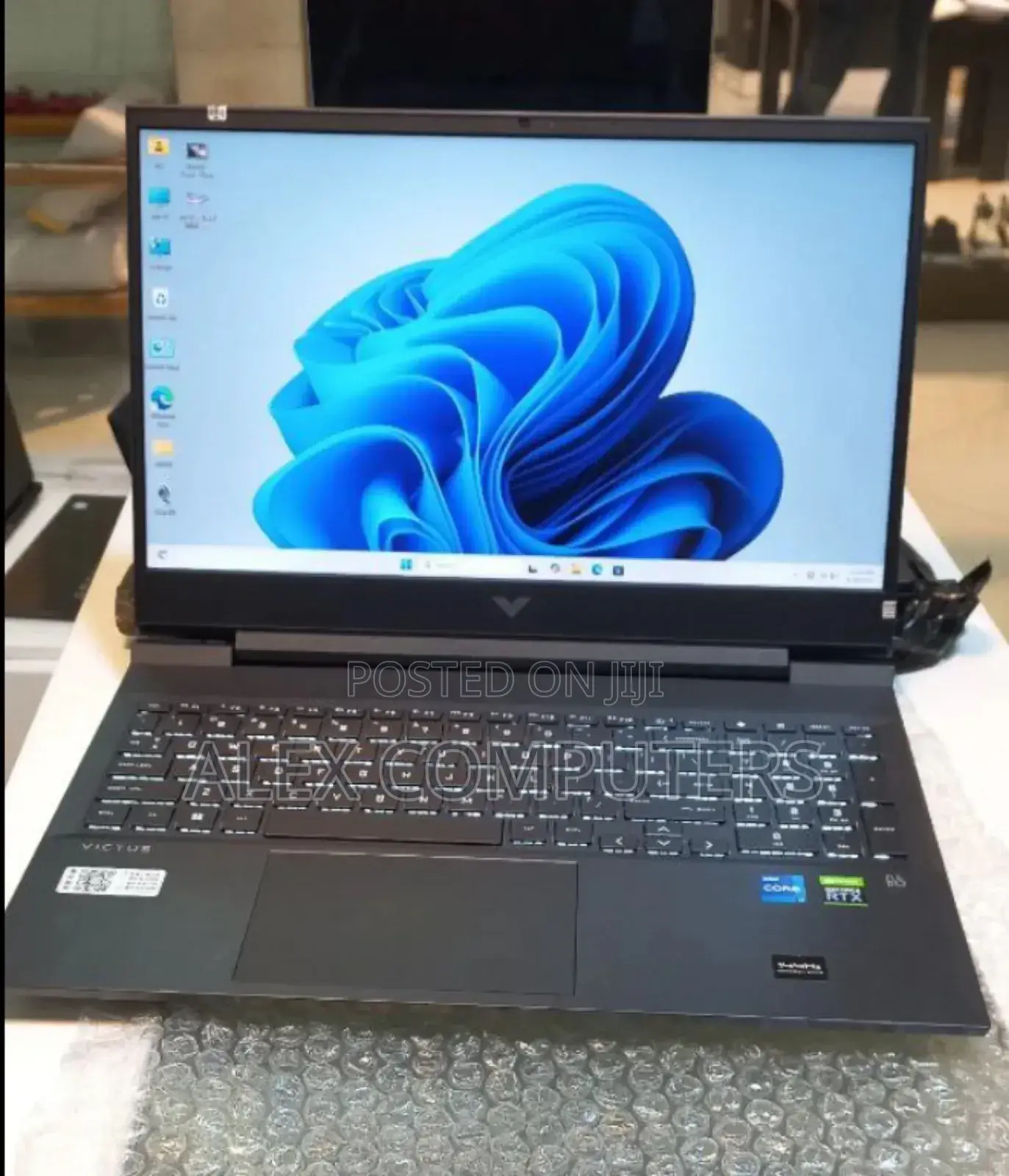 New Laptop HP Victus 16 16GB Intel Core i7 SSD 1T