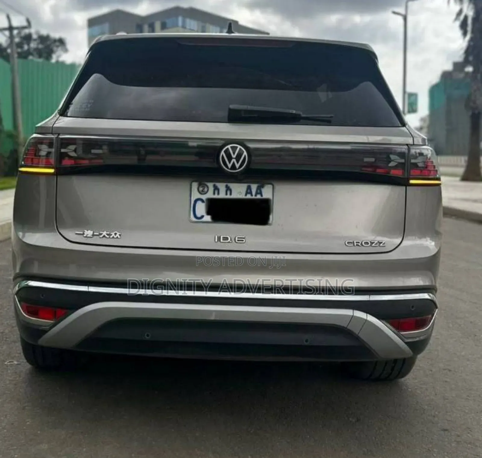 Volkswagen ID.6 2022 Silver