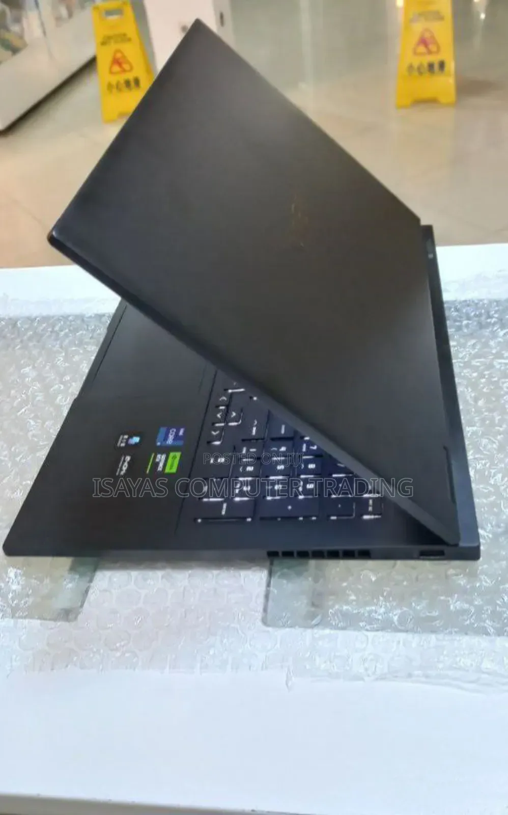 New Laptop HP Omen 16 16GB Intel Core i9 SSD 1T