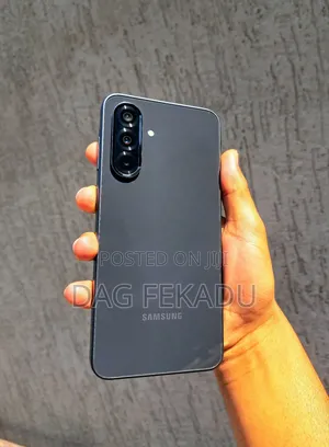 Photo - New Samsung Galaxy A36 256 GB Black