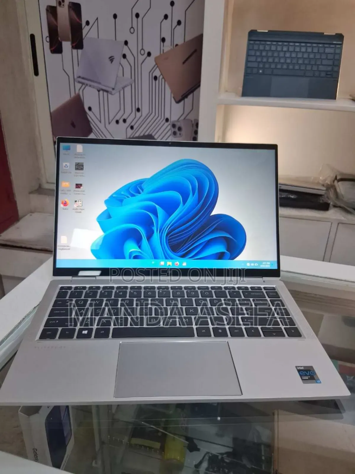 New Laptop HP EliteBook 1040 G8 16GB Intel Core I7 SSD 512GB