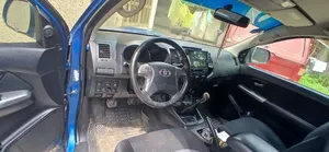 Toyota Hilux 3.0 D-4D 4x4 2015 Blue