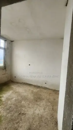 6bdrm House in ሲሲድ ሪእል ስተት ግብ, Oromia-Finfinne for sale